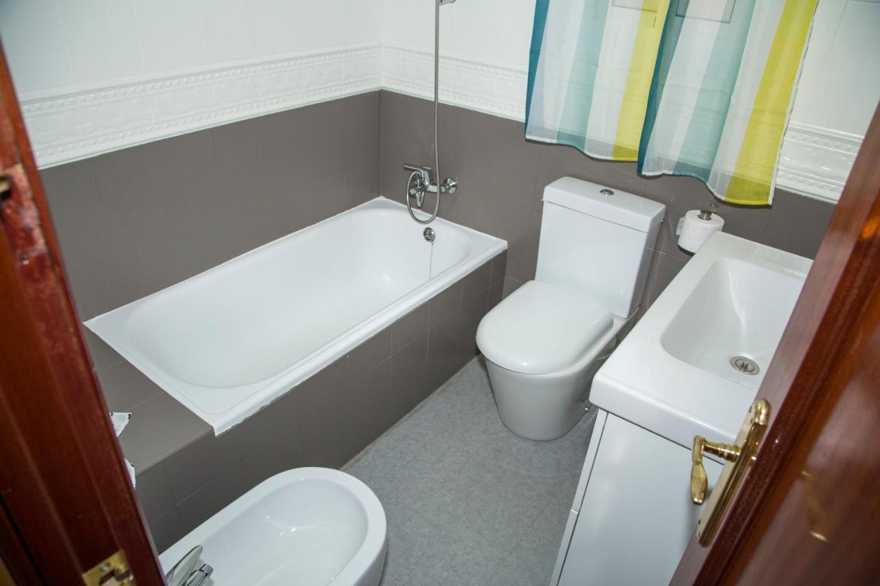 Apartamento Reus 1 - Parking Gratuito Ngoại thất bức ảnh